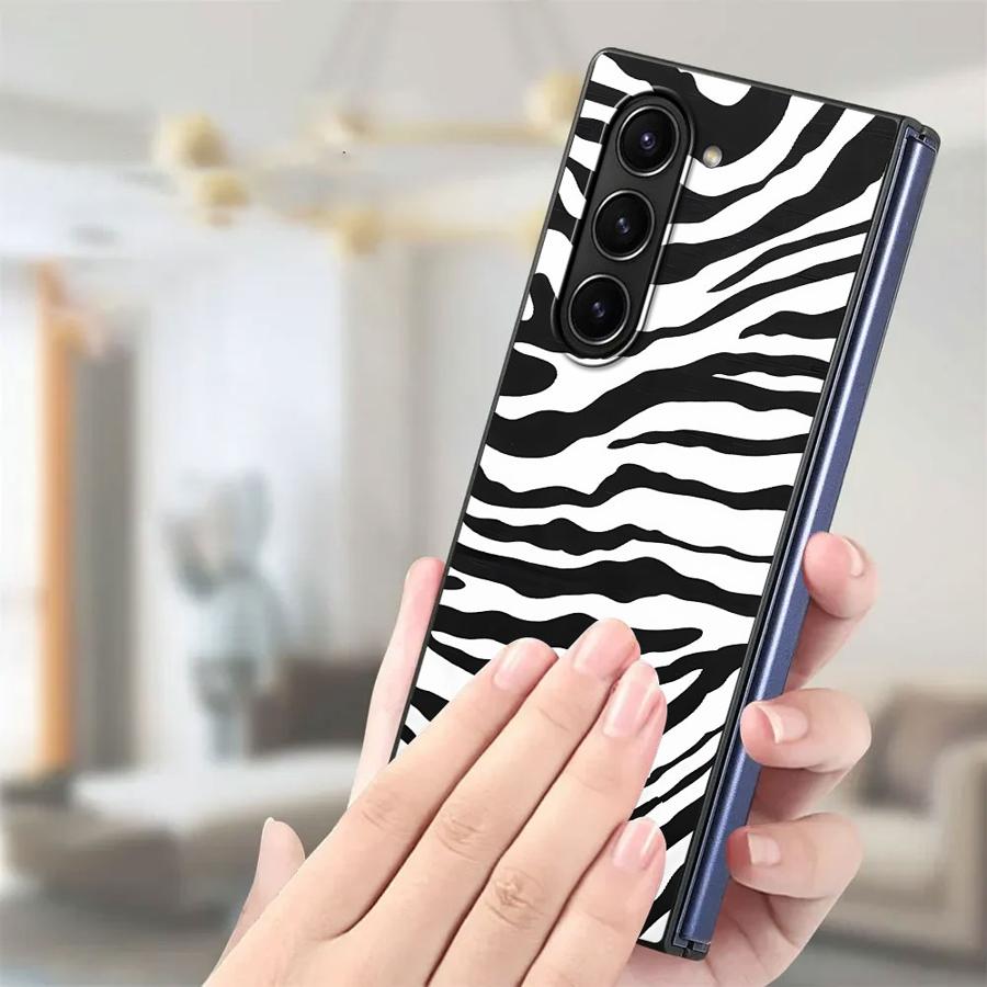 Zebra Çizgili Ayçiçeği Arka Te - Phone Cases Z Fold 5 incelemesi ve fiyatı